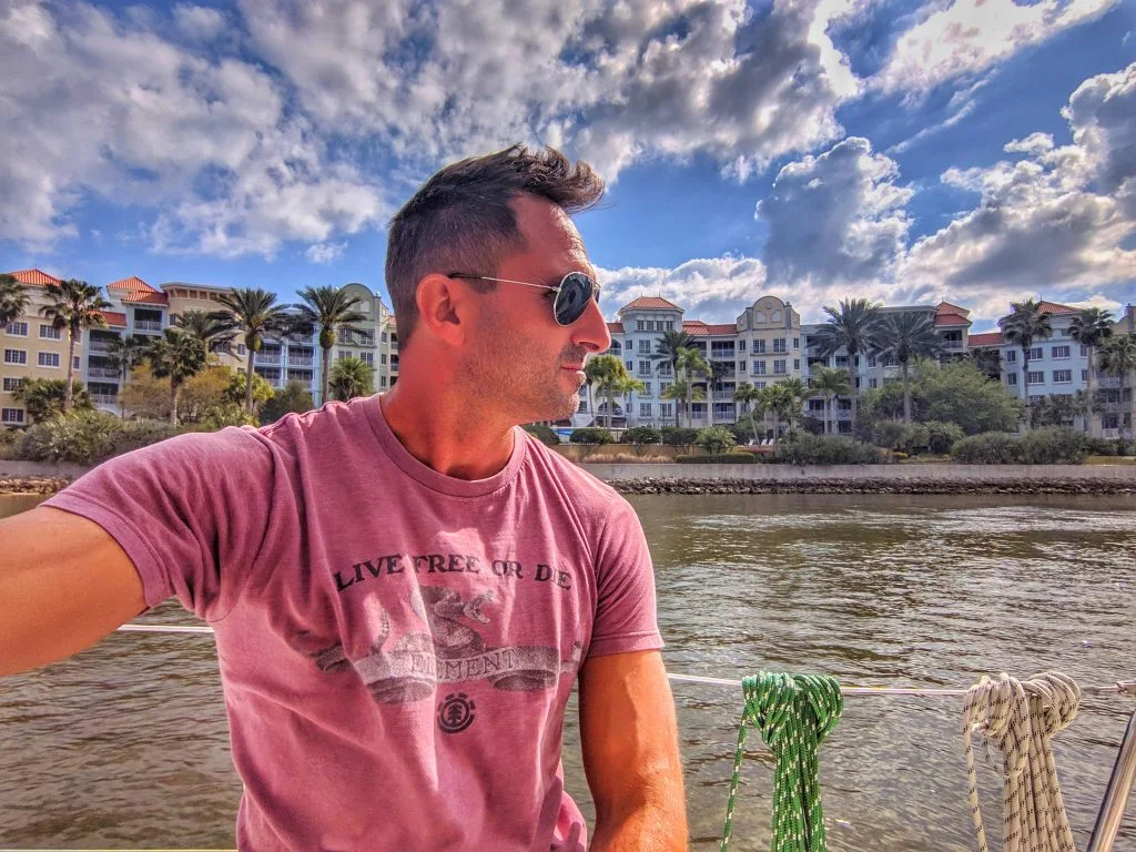 Motoring along the ICW in New Smyrna Beach