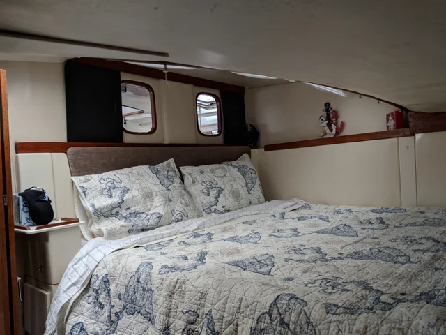 The main berth beneath the cabin windows