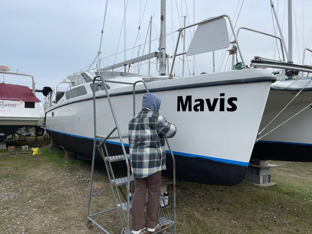 The bow and hulls ashore